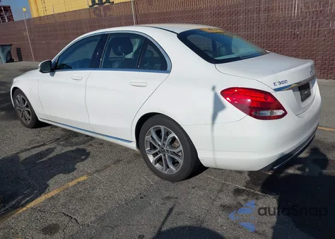 2018 Mercedes-Benz C 300 from USA, damaged, VIN 55SWF4JB8JU255044